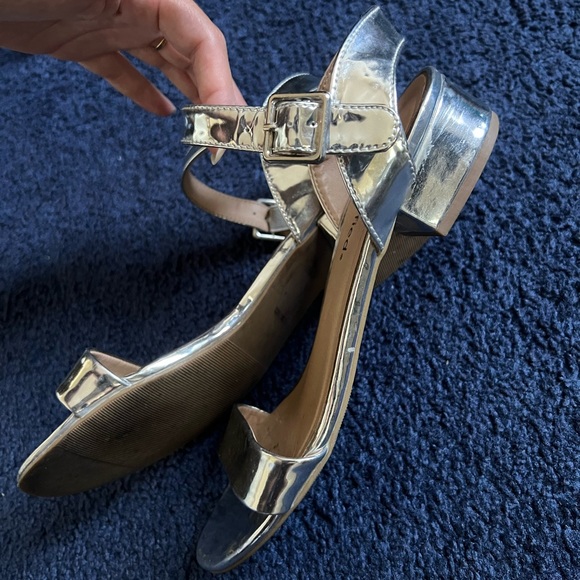 Metallic sandals - Picture 4 of 5